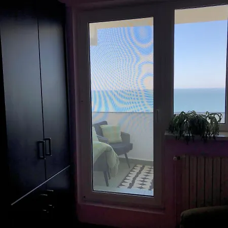 Beachfront Apartment * Constanta
