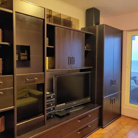 Beachfront Apartment Apartment *
